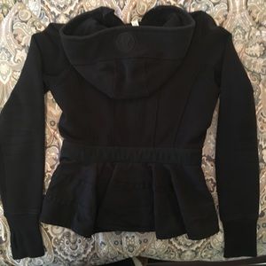 Lululemon Ruffle Black Jacket